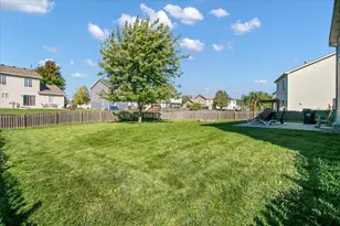 1305 Sherborn Ct N, Minooka, IL 60447 - Photo 35