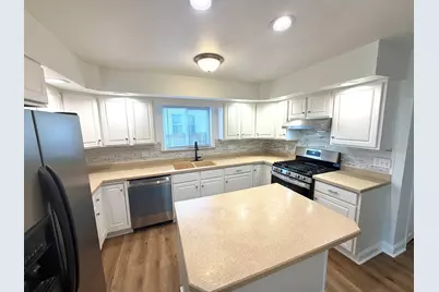 211 N Cherry Street, Centralia, IL 62801 - Photo 7