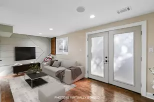 6853 S Langley Ave, Chicago, IL 60637 - Photo 11
