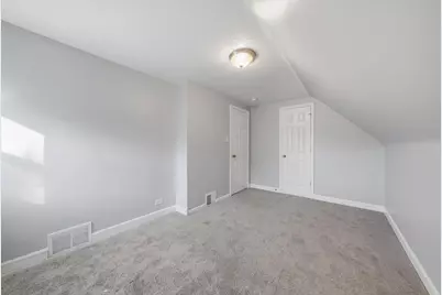 17540 Greenbay Avenue, Lansing, IL 60438 - Photo 21