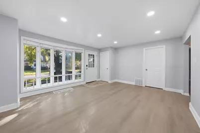 17540 Greenbay Avenue, Lansing, IL 60438 - Photo 5