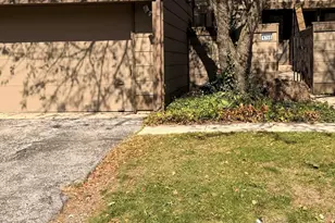 175 N Glengarry Dr, Geneva, IL 60134 - Photo 17