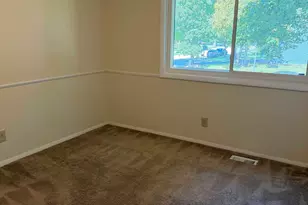 175 N Glengarry Dr, Geneva, IL 60134 - Photo 15