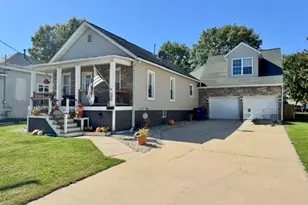 1903 Laharpe St, Lasalle, IL 61301 - Photo 1