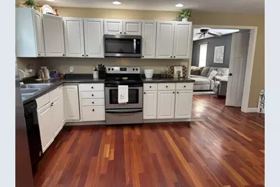 1903 Laharpe Street, Lasalle, IL 61301 - Photo 9