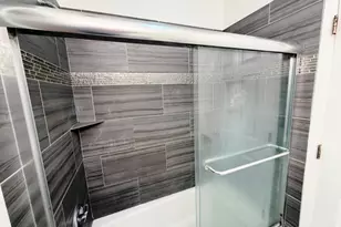 2222 W Rosemont Ave, Chicago, IL 60659 - Photo 7