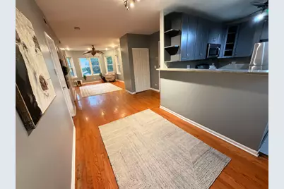 2222 W Rosemont Avenue #2E, Chicago, IL 60659 - Photo 5
