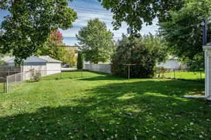 7435 Mildred Rd, Machesney Park, IL 61115 - Photo 5