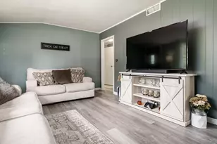 7435 Mildred Rd, Machesney Park, IL 61115 - Photo 13