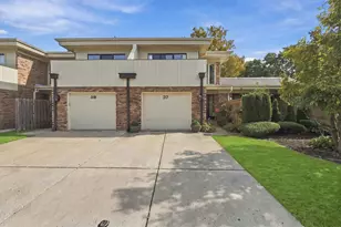 37 Sorrento Dr, Palos Heights, IL 60463 - Photo 1