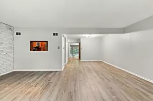 37 Sorrento Dr, Palos Heights, IL 60463 - Photo 9