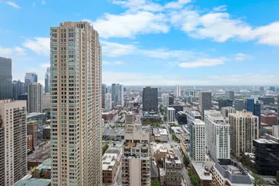 10 E Ontario Street #4705, Chicago, IL 60611 - Photo 3