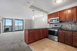 10 E Ontario St, Chicago, IL 60611 - Photo 5