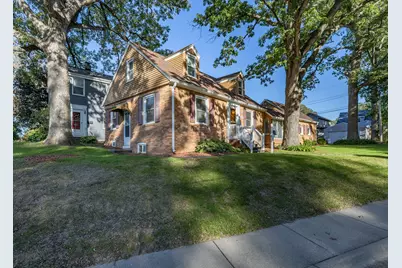 2240 26th Street, Rock Island, IL 60201 - Photo 3