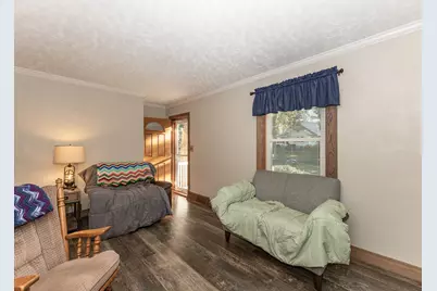 2240 26th Street, Rock Island, IL 60201 - Photo 5