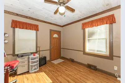 2240 26th Street, Rock Island, IL 60201 - Photo 9
