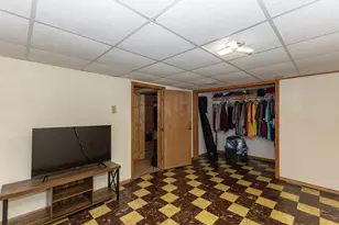 2240 26th St, Rock Island, IL 60201 - Photo 17