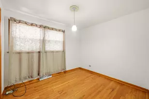 1709 W 43rd St, Chicago, IL 60609 - Photo 9