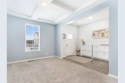 387 S Pointe Avenue, South Elgin, IL 60177 - Photo 13