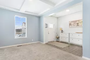 387 S Pointe Ave, South Elgin, IL 60177 - Photo 13