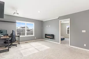 387 S Pointe Ave, South Elgin, IL 60177 - Photo 11