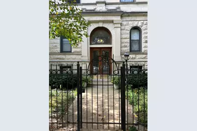 3824 N Fremont Street #GS, Chicago, IL 60613 - Photo 1