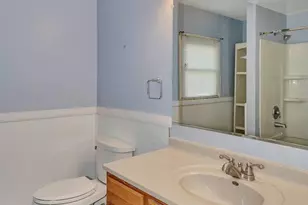 1071 E Broadway St, Bradley, IL 60915 - Photo 7