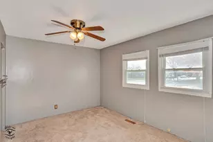 1071 E Broadway St, Bradley, IL 60915 - Photo 11
