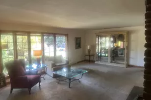 9410 S 86th Ct, Hickory Hills, IL 60457 - Photo 3