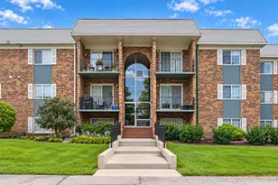 1617 N Windsor Dr, Arlington Heights, IL 60004 - Photo 1