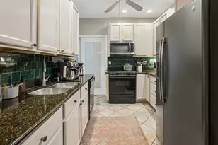 1618 W North Shore Ave, Chicago, IL 60626 - Photo 17