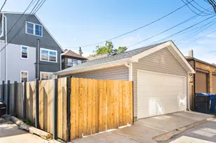 1618 W North Shore Ave, Chicago, IL 60626 - Photo 5