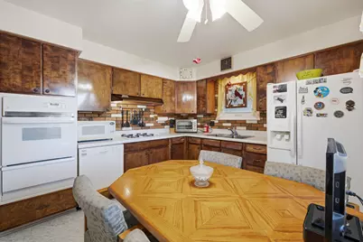 116 Dennis Drive, Bensenville, IL 60106 - Photo 11