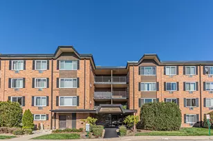 1227 S Old Wilke Rd, Arlington Heights, IL 60005 - Photo 19