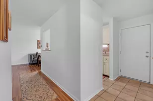 1227 S Old Wilke Rd, Arlington Heights, IL 60005 - Photo 13