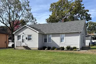 1723 N Broadway St, Crest Hill, IL 60403 - Photo 1