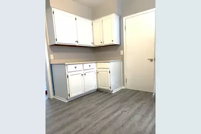 1723 N Broadway Street, Crest Hill, IL 60403 - Photo 9