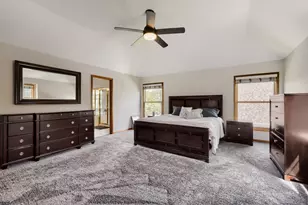 376 Amy Ct, Glen Ellyn, IL 60137 - Photo 21