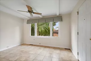 5233 Suffield Ct, Skokie, IL 60077 - Photo 9