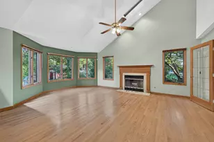 629 N Forrest Ave, Arlington Heights, IL 60004 - Photo 7