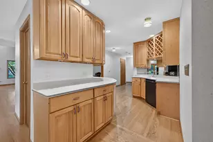 629 N Forrest Ave, Arlington Heights, IL 60004 - Photo 9
