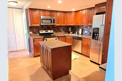 2000 Saint Regis Drive #7J, Lombard, IL 60148 - Photo 5