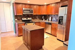 2000 St Regis Dr, Lombard, IL 60148 - Photo 5