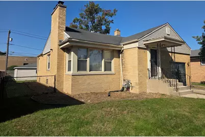 654 Yates Avenue, Calumet City, IL 60409 - Photo 1