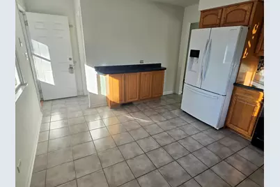 682 Dickie Avenue, Elgin, IL 60120 - Photo 5