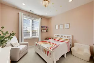 2441 W Belmont Ave, Chicago, IL 60618 - Photo 11