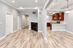 7078 N Wolcott Ave, Chicago, IL 60626 - Photo 9