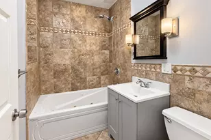 7078 N Wolcott Ave, Chicago, IL 60626 - Photo 15