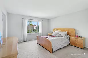 302 Appleton Dr, Vernon Hills, IL 60061 - Photo 7