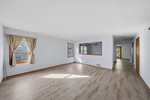 626 Pleasure Dr, Mundelein, IL 60060 - Photo 7